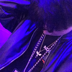 把jiji❌进女班长屁屁里游戏
